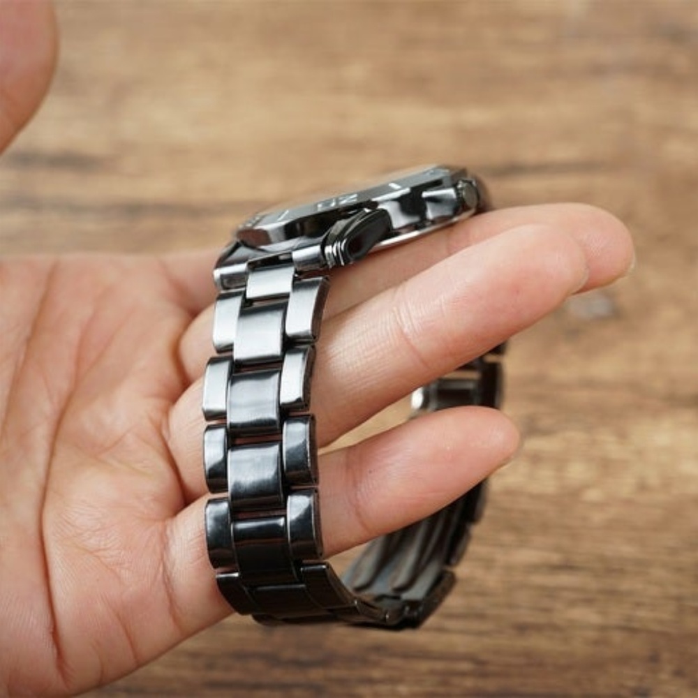 Pittsburgh Steeler's Stainless Steel Watch - Picture 4 of 7